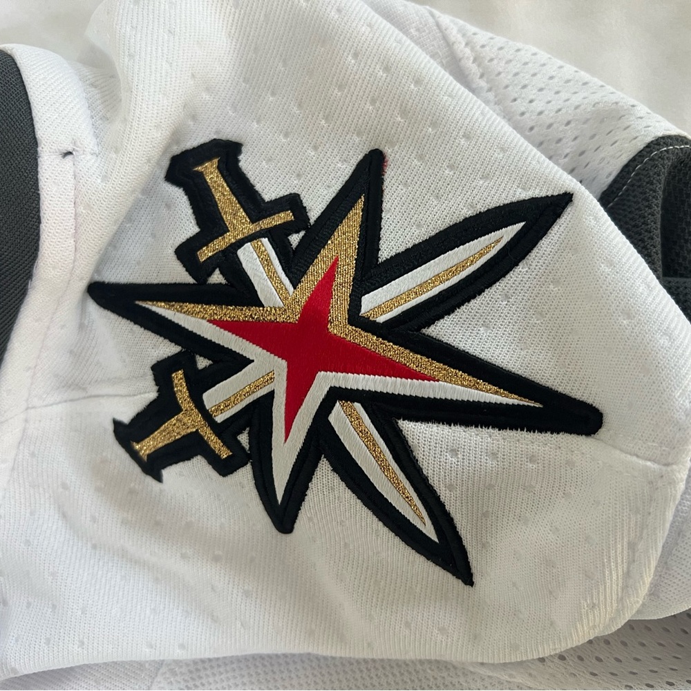 ADIDAS LAS VEGAS GOLDEN KNIGHTS AUTHENTIC HOCKEY JERSEY CR4366 MEN SIZE 46 $180 - Picture 8 of 16